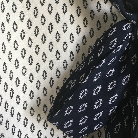 Modcloth Sleeveless Blouse with Removable Pussycat Bow S - Picture 3 of 7